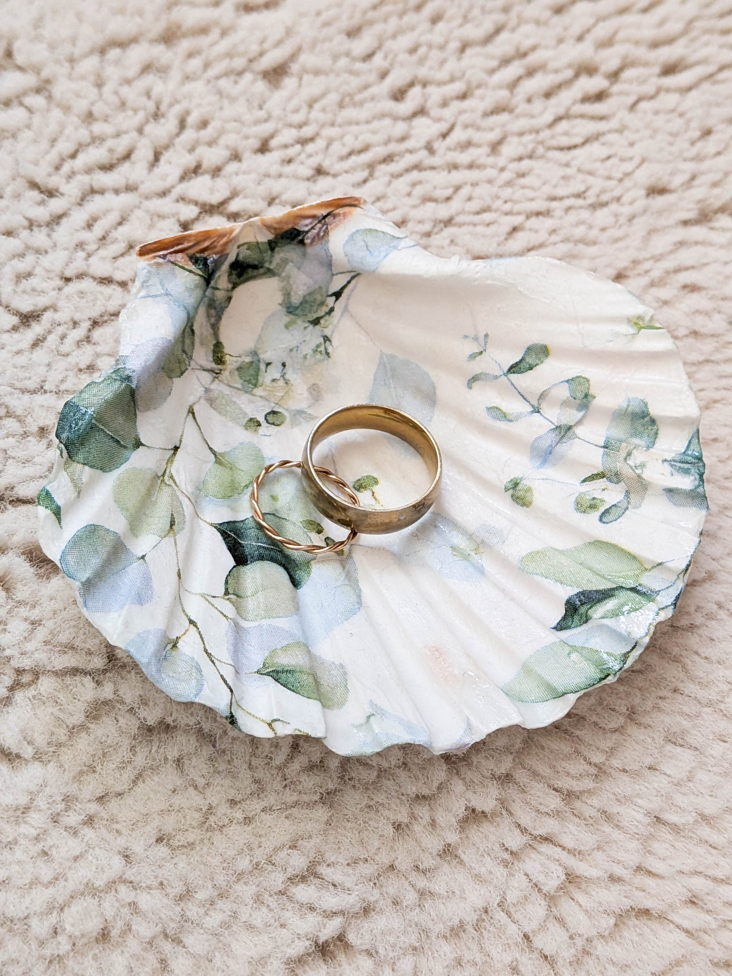 Decoupage Workshop: Kreative Muschelschalen bemalen