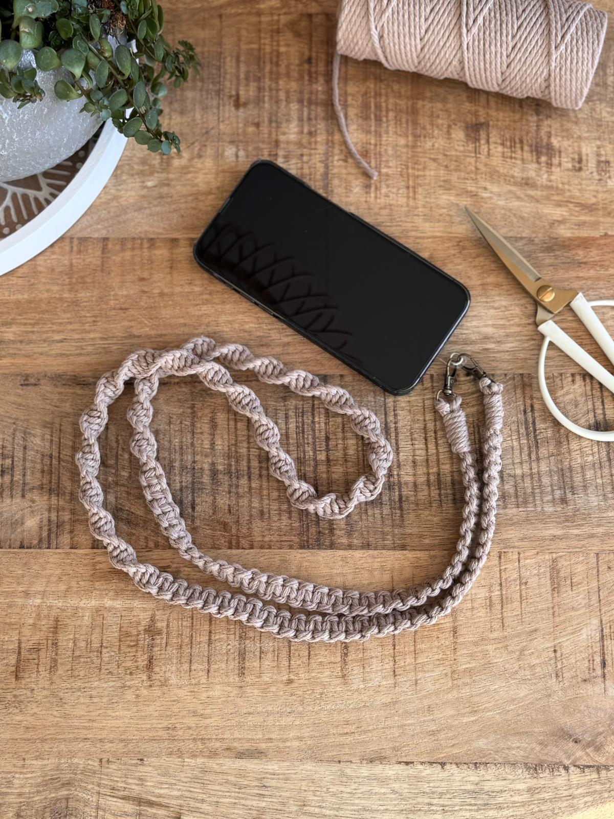 Workshop: Makramee-Handyketten